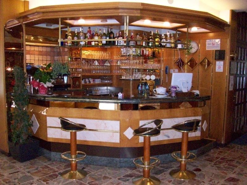 Hotel Angelini Torbole Sul Garda Zewnętrze zdjęcie